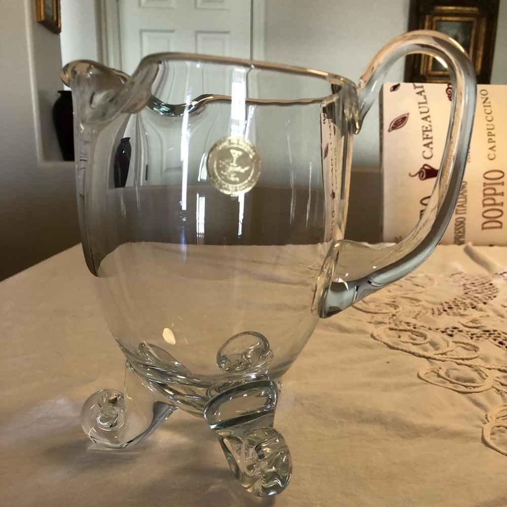 LOVELY ROMANIA CRYSTAL CLEAR HANDCRAFTED 3-SCROLL FOOTED PITCHER 7.5”